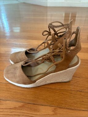 me too Brown Suede Lace-Up Espadrille Wedges